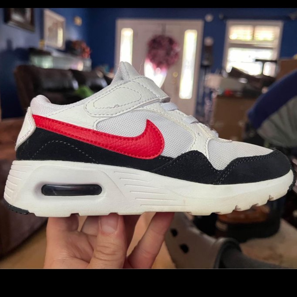 Nike Air Max SC Preschool
Kids' Sneakers Size 13C - Like
New!